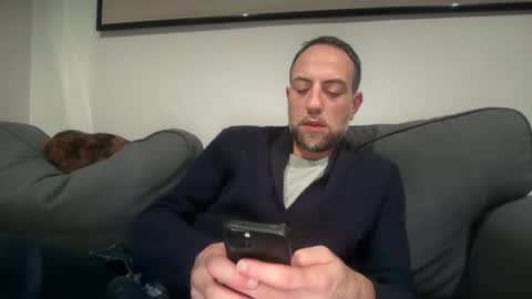 fra___ online show from December 22, 2025, 4:09 am