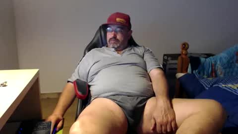 Snapshot of fraboys chatting on April 10, 2026, 5:12 am Fraboys online show from April 10, 2026, 5:12 am