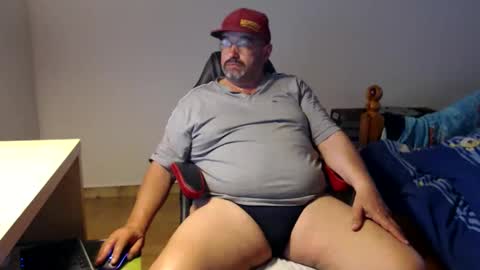 Snapshot of fraboys chatting on April 11, 2026, 7:45 am Fraboys online show from April 11, 2026, 7:45 am