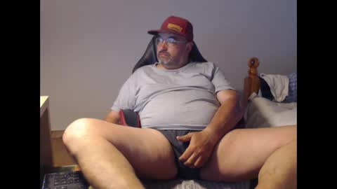 Snapshot of fraboys chatting on May 2, 2026, 5:23 am Fraboys online show from May 2, 2026, 5:23 am