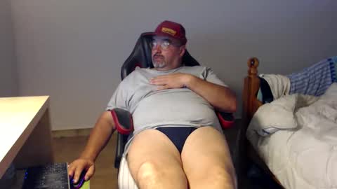 Snapshot of fraboys chatting on May 9, 2026, 6:18 am Fraboys online show from May 9, 2026, 6:18 am