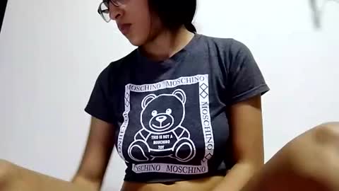 Sofa online show from February 28, 2025, 5:04 am