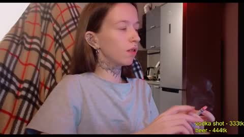 Snapshot of fran_bow chatting on October 22, 2025, 7:24 pm fran_bow online show from October 22, 2025, 7:24 pm