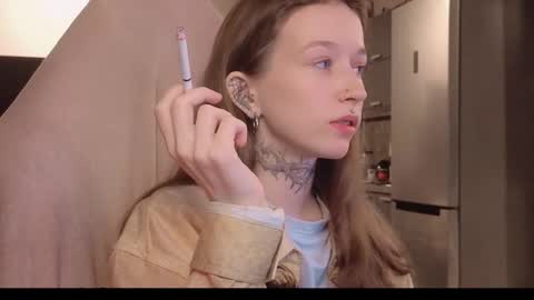 fran_bow online show from February 9, 2026, 3:32 am