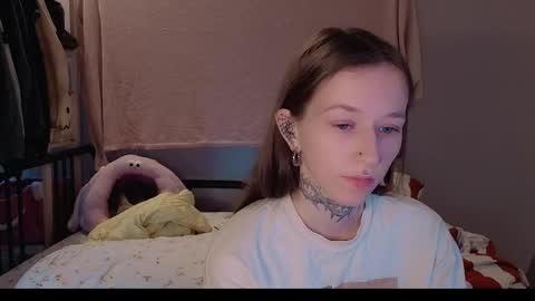 fran_bow online show from May 6, 2026, 1:16 pm