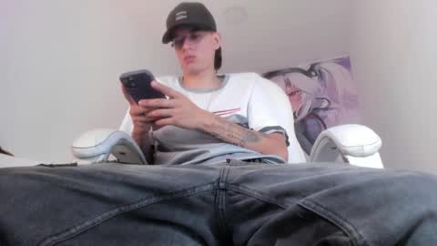 Snapshot of fran_boy_ chatting on March 21, 2026, 4:17 am Fran online show from March 21, 2026, 4:17 am