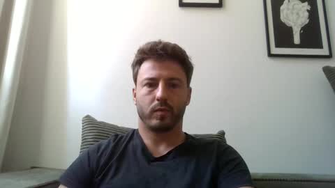 francaiiis online show from September 29, 2025, 8:08 am
