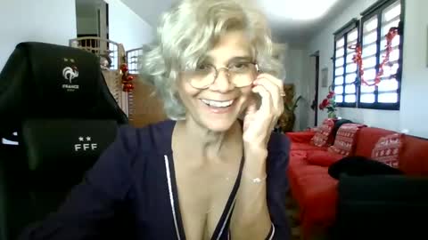 francelune online show from December 22, 2024, 8:05 am