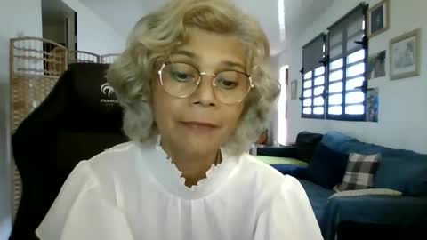 francelune online show from January 22, 2025, 7:57 am