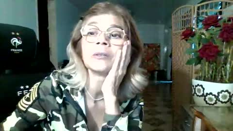 francelune online show from September 11, 2025, 1:11 pm