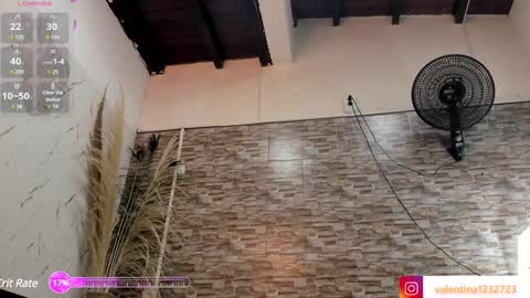 Snapshot of francesca_bbw chatting on December 14, 2024, 6:56 am online show from December 14, 2024, 6:56 am