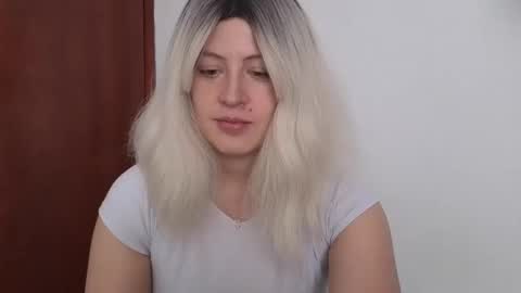 Francesca online show from May 5, 2026, 6:27 pm