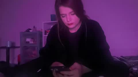 francescafey online show from November 17, 2025, 5:57 am