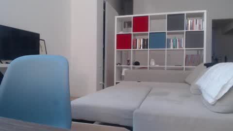 francescosal online show from October 26, 2025, 1:28 pm