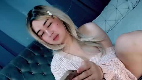 Snapshot of franchesca_fucks chatting on May 4, 2026, 5:53 pm LOVE online show from May 4, 2026, 5:53 pm