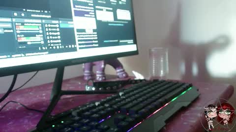 Franchesca Monette  online show from September 21, 2025, 9:49 pm