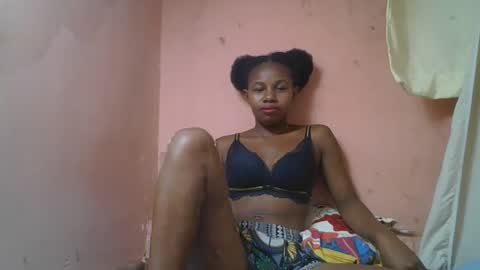 Snapshot of franciefrancie chatting on March 12, 2025, 2:23 pm francilla online show from March 12, 2025, 2:23 pm