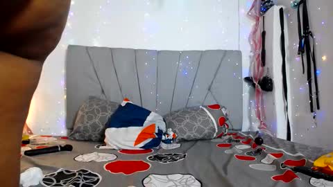 francihot4 online show from December 14, 2025, 1:22 am