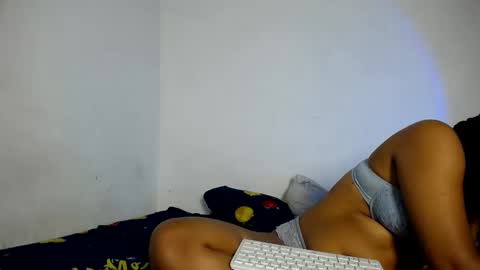 francihot4 online show from June 10, 2026, 2:01 am