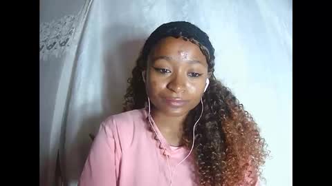 francine925426 online show from November 28, 2025, 10:18 am