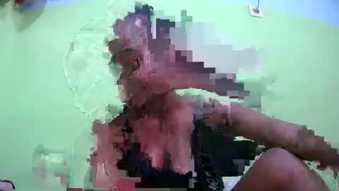 Snapshot of francine925426 chatting on February 16, 2026, 6:31 am francine925426 online show from February 16, 2026, 6:31 am