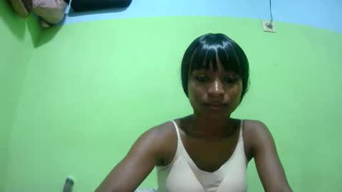 Snapshot of francine925426 chatting on February 17, 2026, 8:11 am francine925426 online show from February 17, 2026, 8:11 am