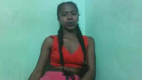 Snapshot of francinealdy chatting on September 20, 2025, 7:37 pm francinealdy online show from September 20, 2025, 7:37 pm