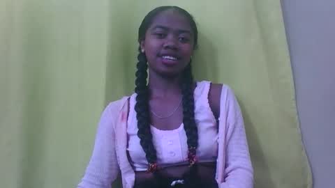 Snapshot of francinealdy chatting on September 23, 2025, 8:17 am francinealdy online show from September 23, 2025, 8:17 am