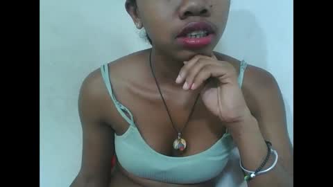 Snapshot of francinealdy chatting on November 1, 2025, 8:05 am francinealdy online show from November 1, 2025, 8:05 am