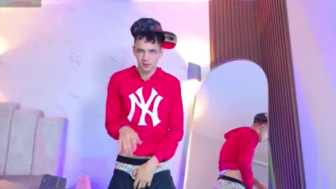 Snapshot of franco_boys chatting on October 5, 2025, 8:18 pm Franco online show from October 5, 2025, 8:18 pm