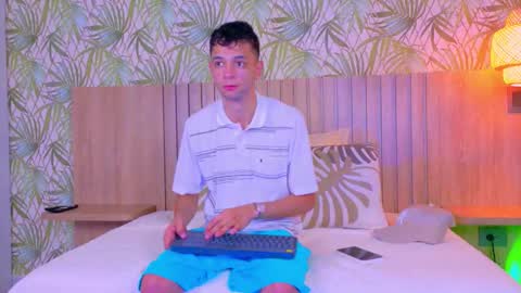 Snapshot of franco_boys chatting on October 27, 2025, 9:08 pm Franco online show from October 27, 2025, 9:08 pm