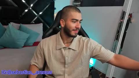 Snapshot of francobanderas1 chatting on December 20, 2025, 3:41 pm FRANCO online show from December 20, 2025, 3:41 pm