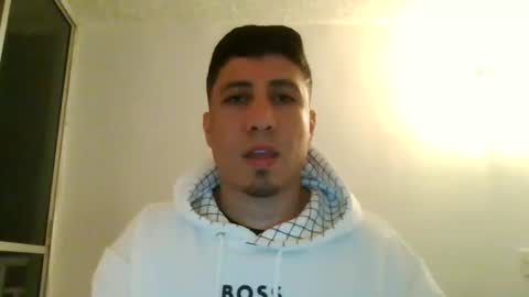 Snapshot of francodelacruz chatting on October 25, 2025, 2:52 am Francum online show from October 25, 2025, 2:52 am