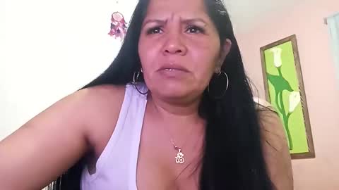 Snapshot of francy_froz chatting on December 16, 2024, 2:57 am francy froz online show from December 16, 2024, 2:57 am