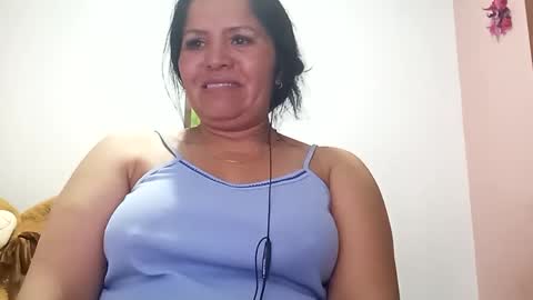 Snapshot of francy_froz chatting on February 19, 2025, 5:49 am francy froz online show from February 19, 2025, 5:49 am
