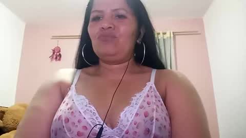 Snapshot of francy_froz chatting on March 1, 2025, 3:43 am francy froz online show from March 1, 2025, 3:43 am