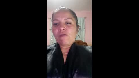 Snapshot of francy_froz chatting on February 28, 2026, 3:29 am francy froz online show from February 28, 2026, 3:29 am