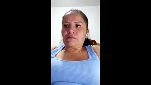 Snapshot of francy_froz chatting on March 11, 2026, 2:06 am francy froz online show from March 11, 2026, 2:06 am