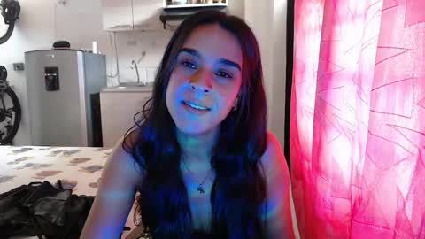 franfinee online show from October 4, 2025, 5:55 pm