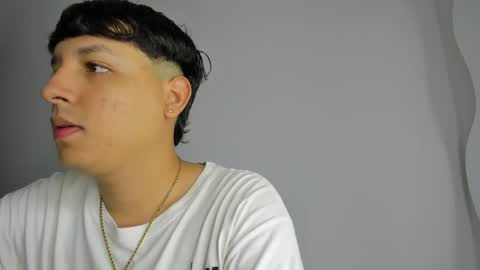 Castiglioni online show from March 2, 2025, 1:27 pm