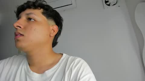 Castiglioni online show from March 3, 2025, 1:10 am