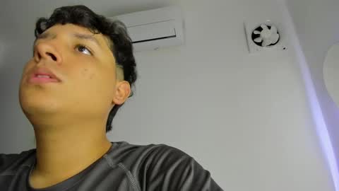 Castiglioni online show from March 4, 2025, 10:27 pm