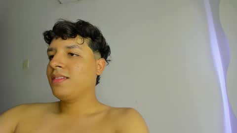 Castiglioni online show from March 5, 2025, 1:31 am