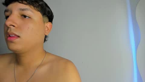 Castiglioni online show from March 8, 2025, 6:16 pm