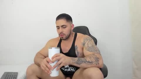 frank_foxx1 online show from March 5, 2026, 4:08 am