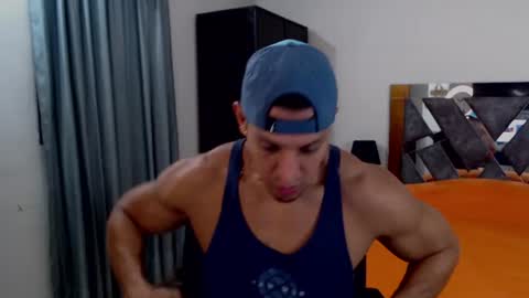 Snapshot of frank_heaven_shore chatting on August 8, 2026, 2:57 am Frank online show from August 8, 2026, 2:57 am