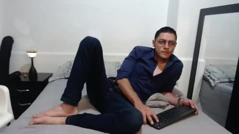 Snapshot of frank_millers chatting on June 5, 2026, 6:52 am Frank online show from June 5, 2026, 6:52 am