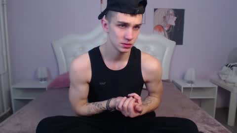 Snapshot of frank_mooree chatting on December 27, 2024, 2:36 am Frank online show from December 27, 2024, 2:36 am