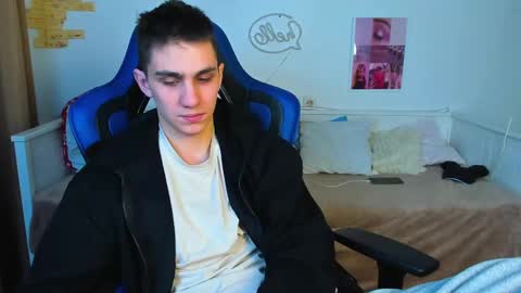 Snapshot of frank_mooree chatting on February 15, 2025, 8:11 am Frank online show from February 15, 2025, 8:11 am