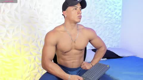 Snapshot of frankdickerson chatting on December 23, 2024, 8:44 am Andrew online show from December 23, 2024, 8:44 am